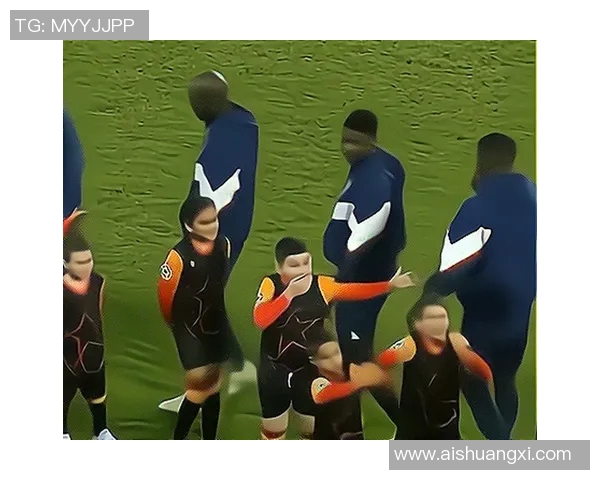 足球明星漫画集锦,展现全球球王风采,感受绿茵场上的无限魅力 足球明星漫画集锦,展现全球球王风采,感受绿茵场上的无限魅力