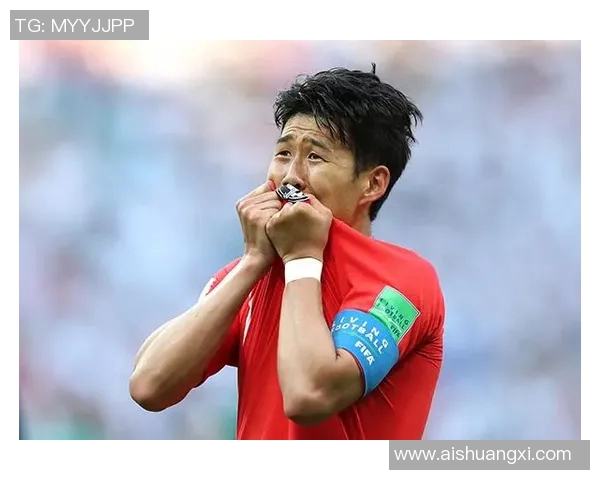 像素艺术重现经典绿茵瞬间致敬传奇足球巨星风采